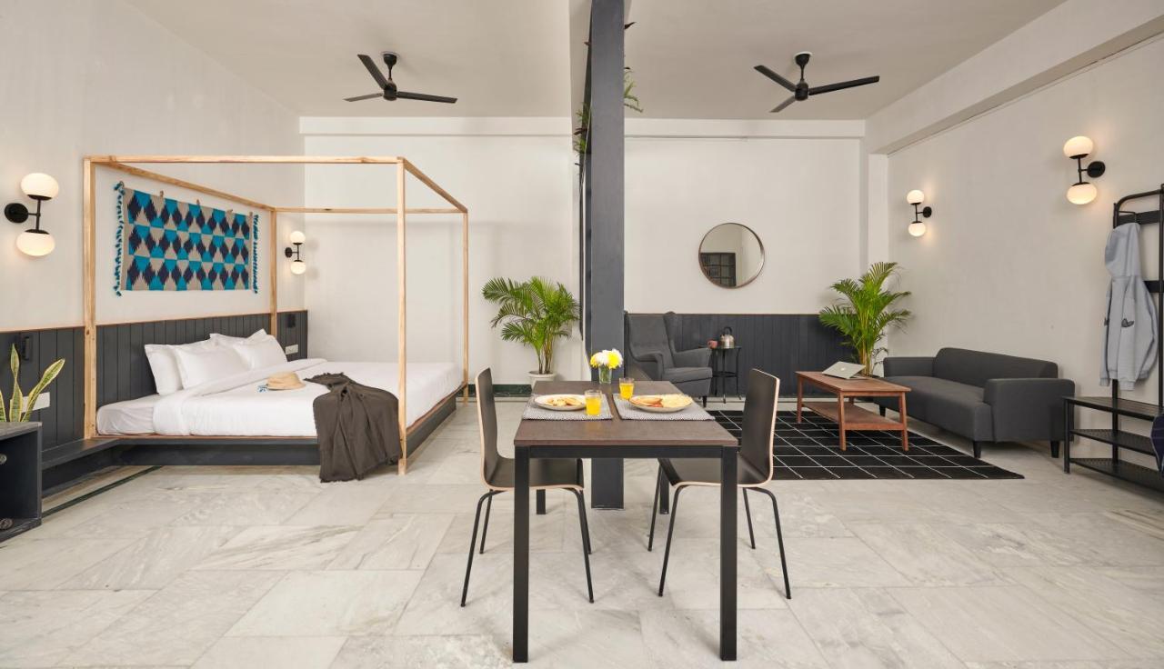Poshtel Vns Apartment Varanasi Exterior photo