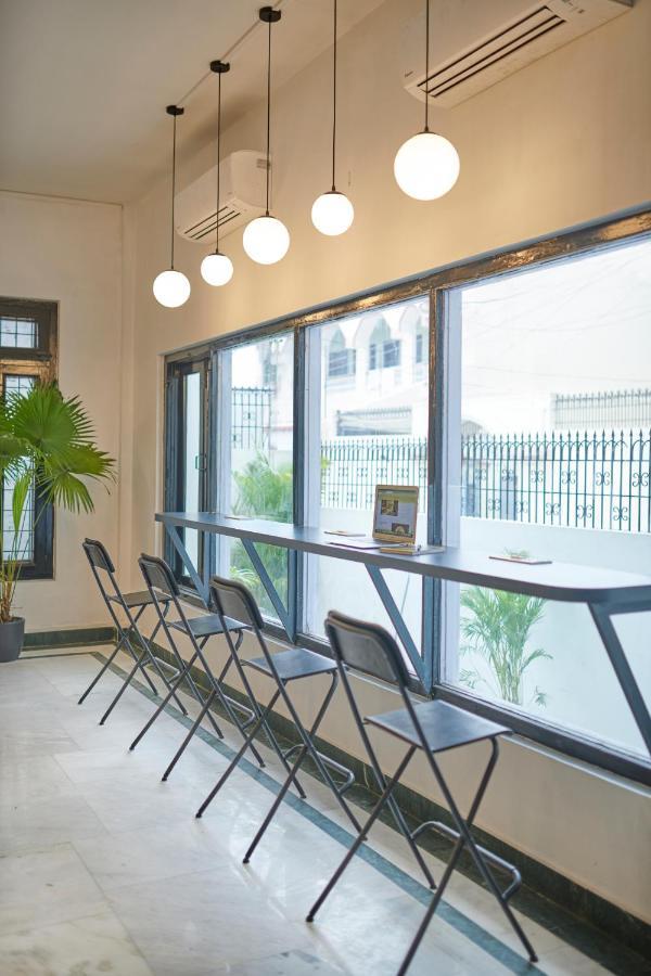 Poshtel Vns Apartment Varanasi Exterior photo